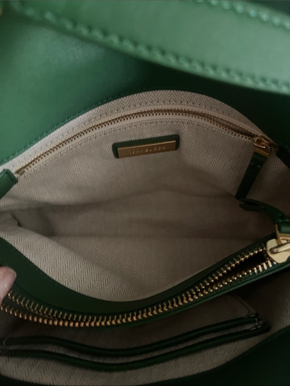 Tory Burch Green Chevron Bombé Convertible Shoulder Bag/leather and suede - Picture 14 of 17